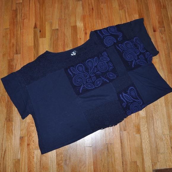 Anthropologie Tops - Anthro AKEMI+KIN Navy Blue Embroidered Darrie Top